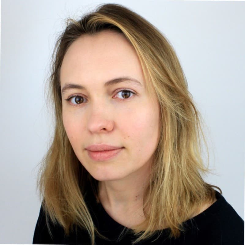 Portrait of Elana Jeeaooo